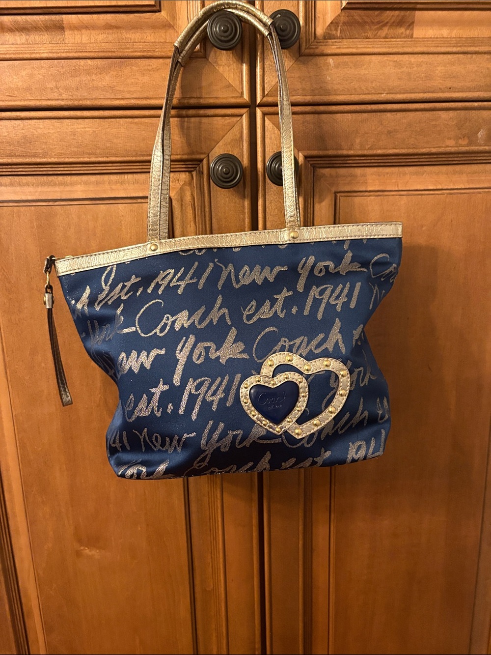 Coach Poppy Navy Script Tote with Gold Trim & Heart Accent 2011 great condition